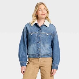 NWT - Women's Bubble Denim Jacket - Universal Thread - S - NEW WITH TAGS